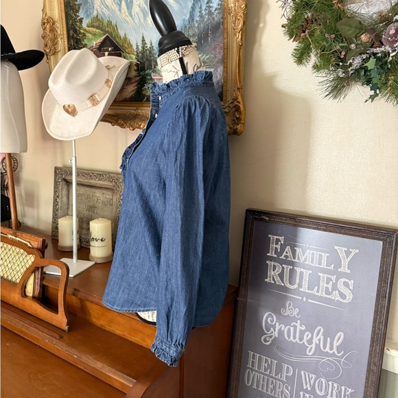 Loft Denim Chambray Lightweight Button
Down shirt w/ Ruffle Front 88.00 - Picture 3 of 7